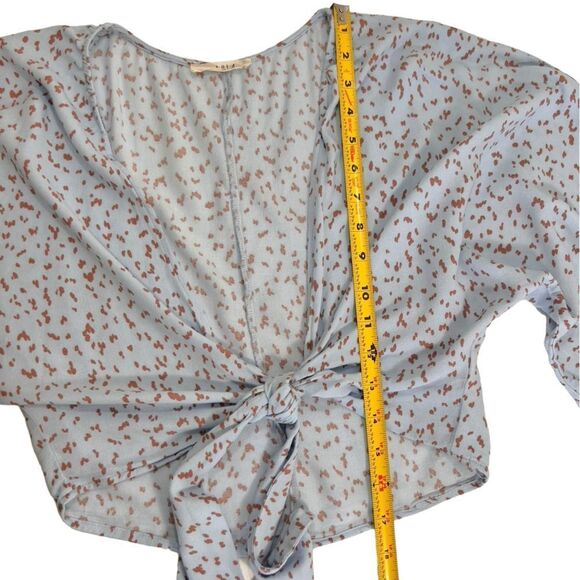 ILLA ILLA LIGHT BLUE TIE FRONT CROP TOP - Picture 6 of 8